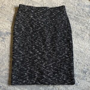 NWT Ann Taylor Tweed Pencil Skirt Black and White